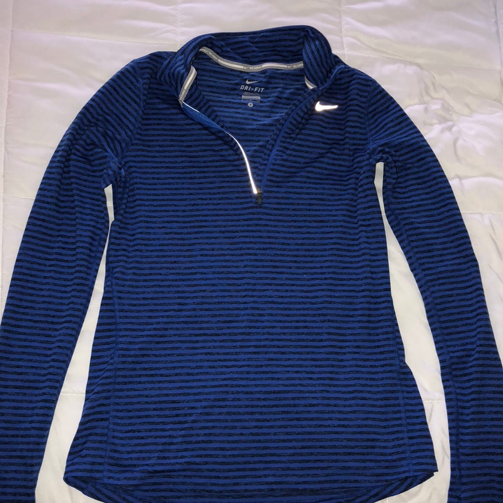 Dry fit Nike pullover